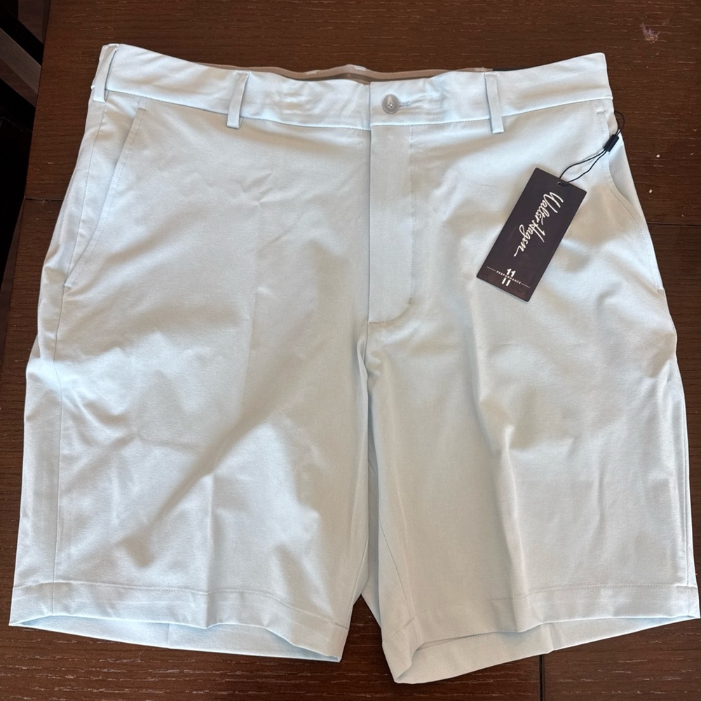 Walter Hagen Men's Light Blue Flat Front Performance Shorts